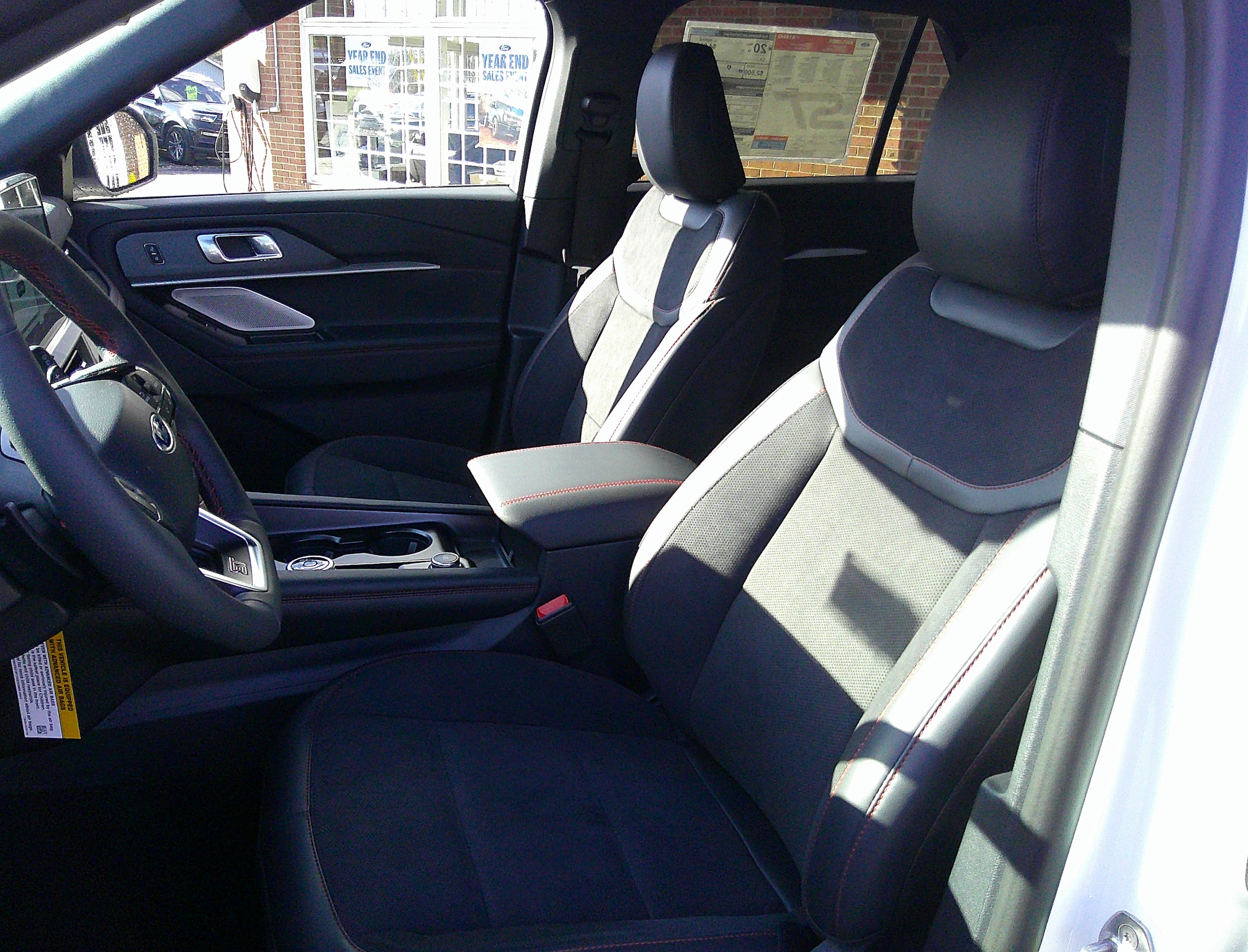 2026 Ford Explorer ST - 11