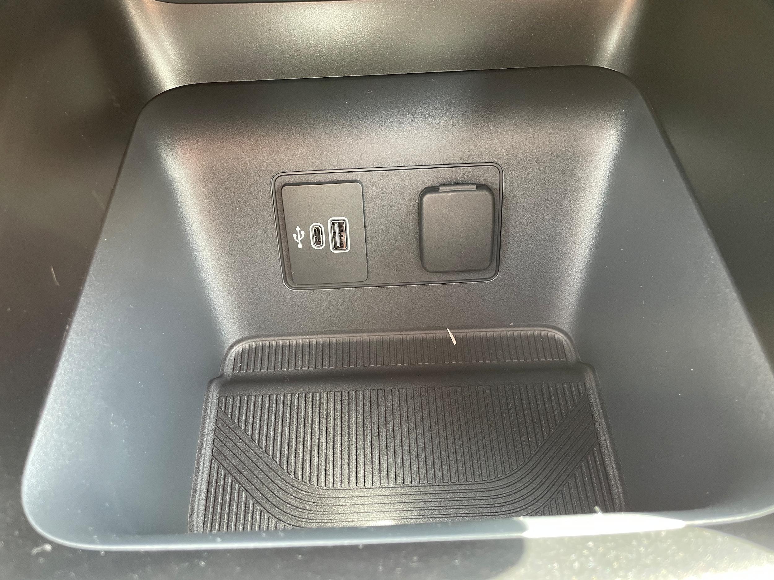 2026 Ford Explorer ST-Line Star White Metallic Tri-Coat at Town & Country Ford