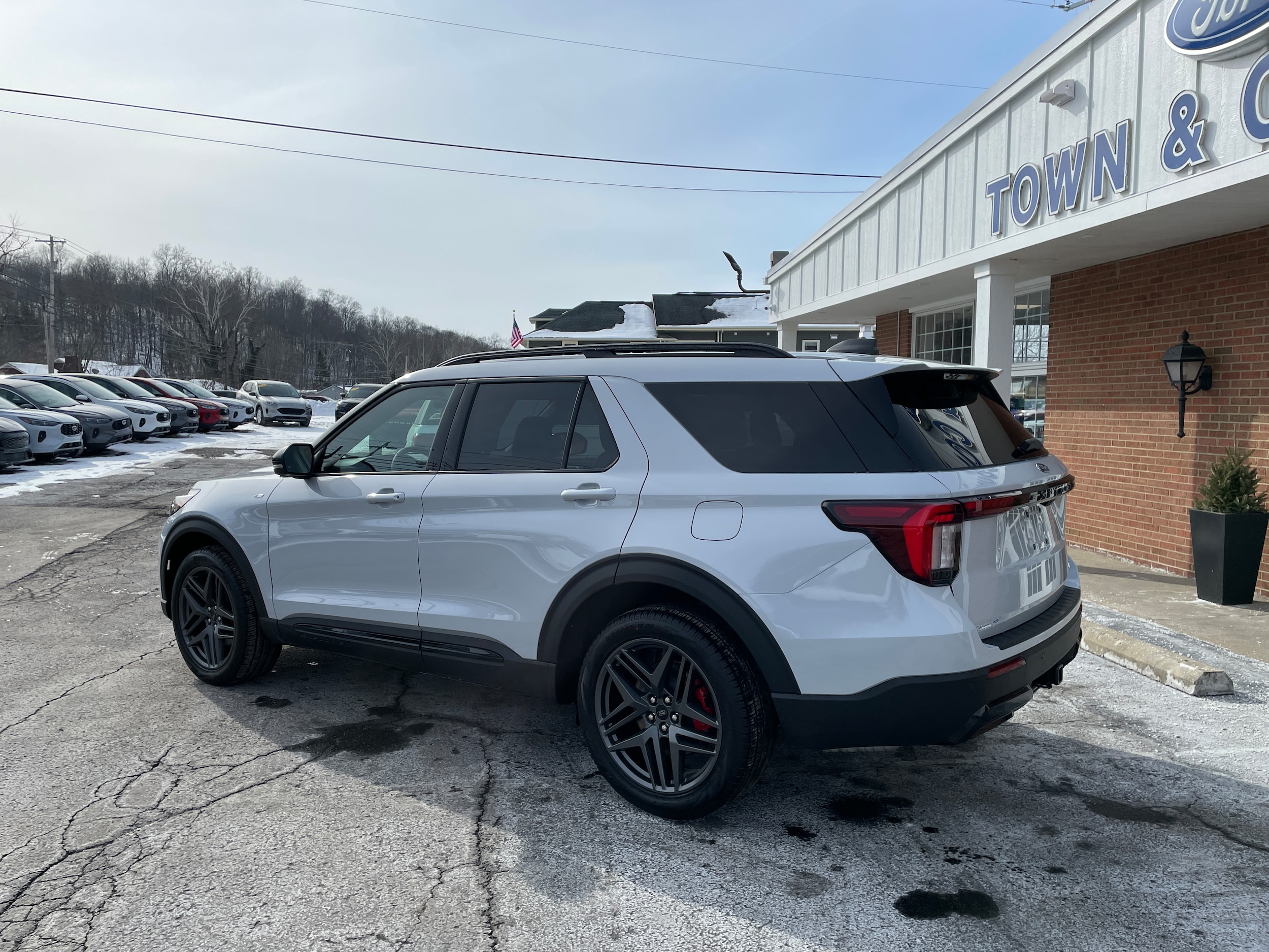 2026 Ford Explorer ST-Line - 6