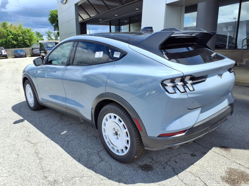 2025 Ford Mustang Mach-E GT photo 2