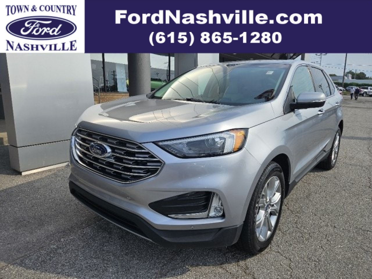 2022 Ford Edge Titanium's photo