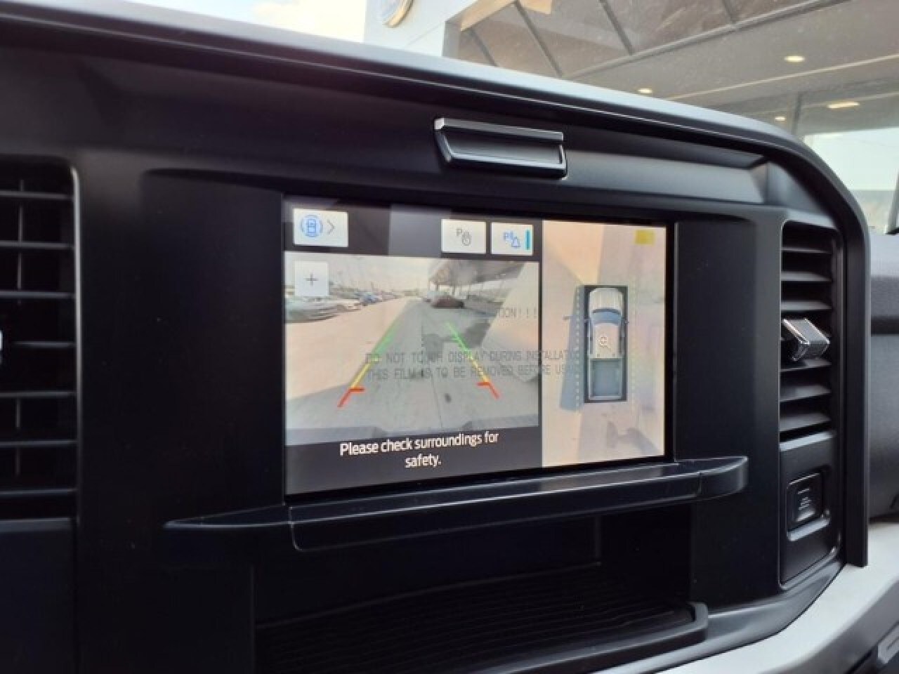 2025 Ford F-350 Super Duty XLT - Photo 14