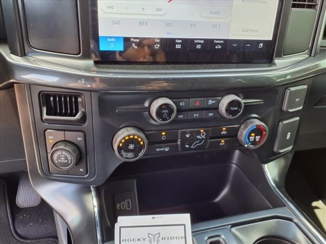 2025 Ford F-150 STX - Photo 12