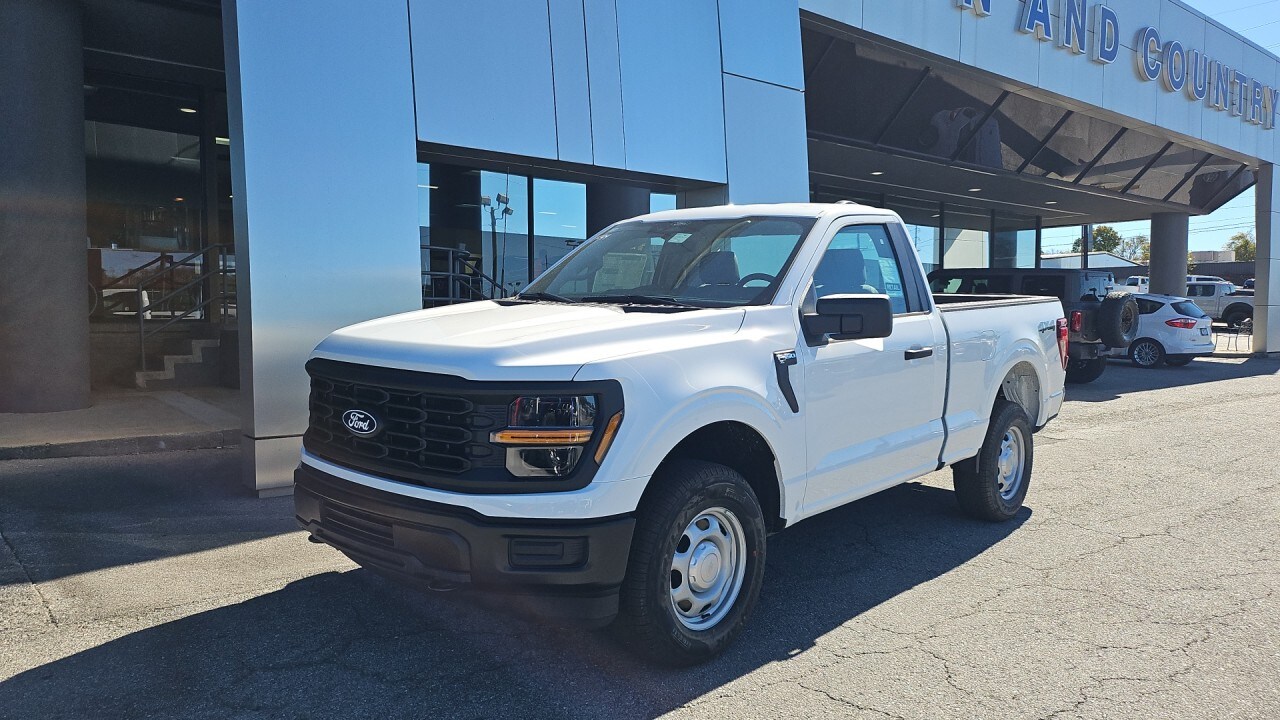 2025 Ford F-150 XL photo 2