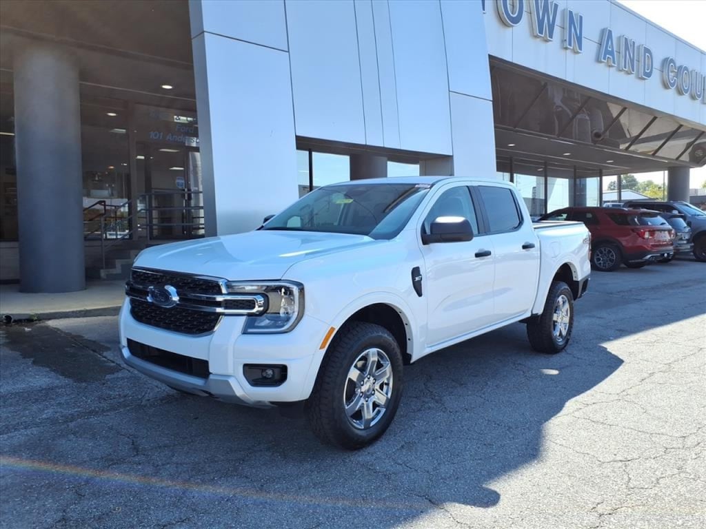 New 2025 Ford Ranger XLT 4x4 XLT  SuperCrew 5.0 ft. SB