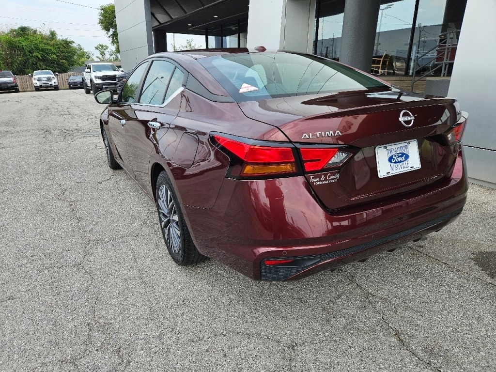 Used 2023 Nissan Altima 2.5 SV Sedan