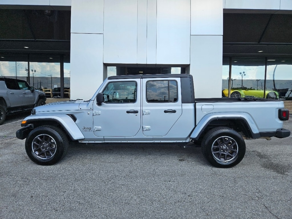 Used 2023 Jeep Gladiator Overland 4x4 Overland Crew Cab 5.0 ft. SB