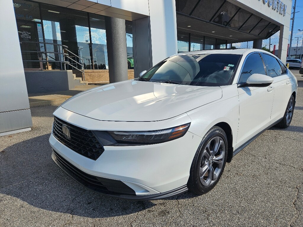 2023 Honda Accord EX photo 2