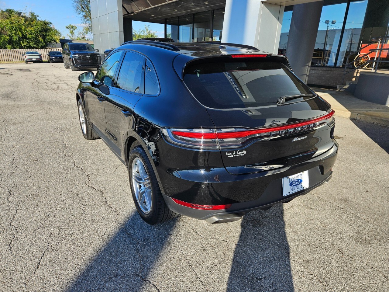 2019 Porsche Macan Turbo photo 3
