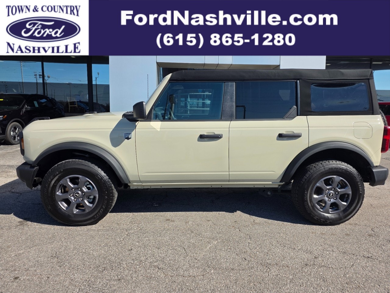 2025 Ford Bronco SUV 