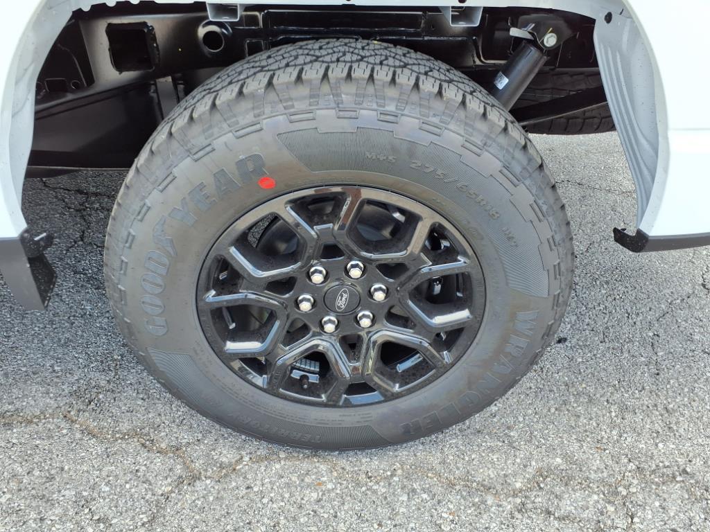 2025 Ford F-150 XLT photo 3