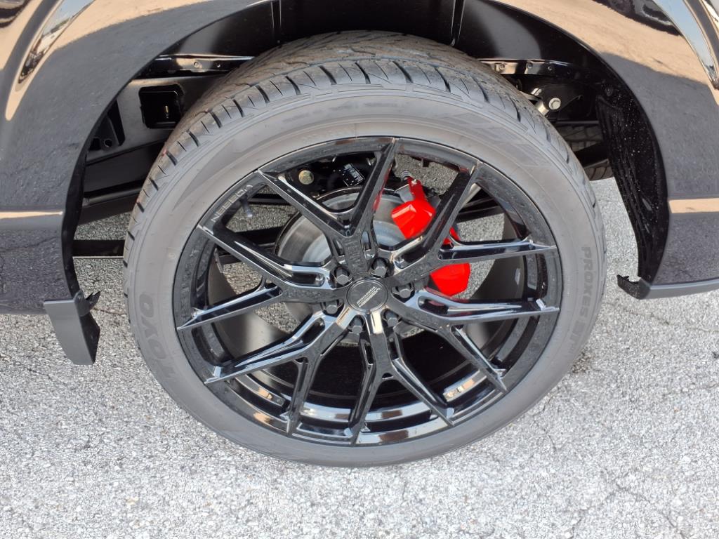 2025 Ford F-150 STX photo 4