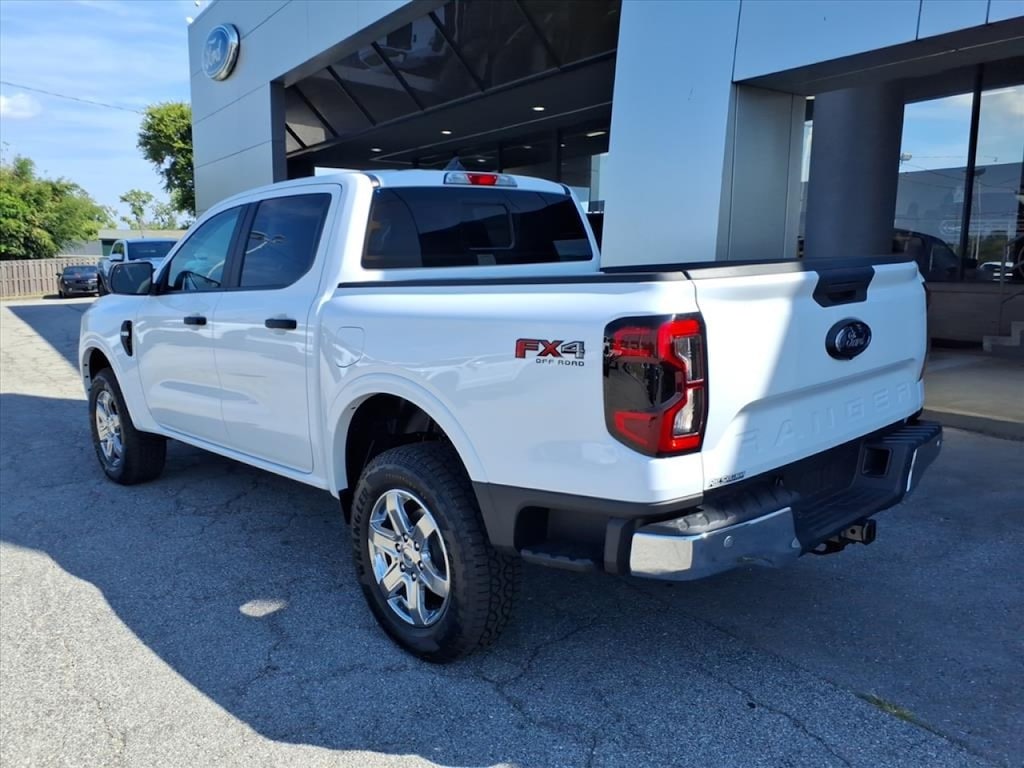 New 2025 Ford Ranger XLT 4x4 XLT  SuperCrew 5.0 ft. SB