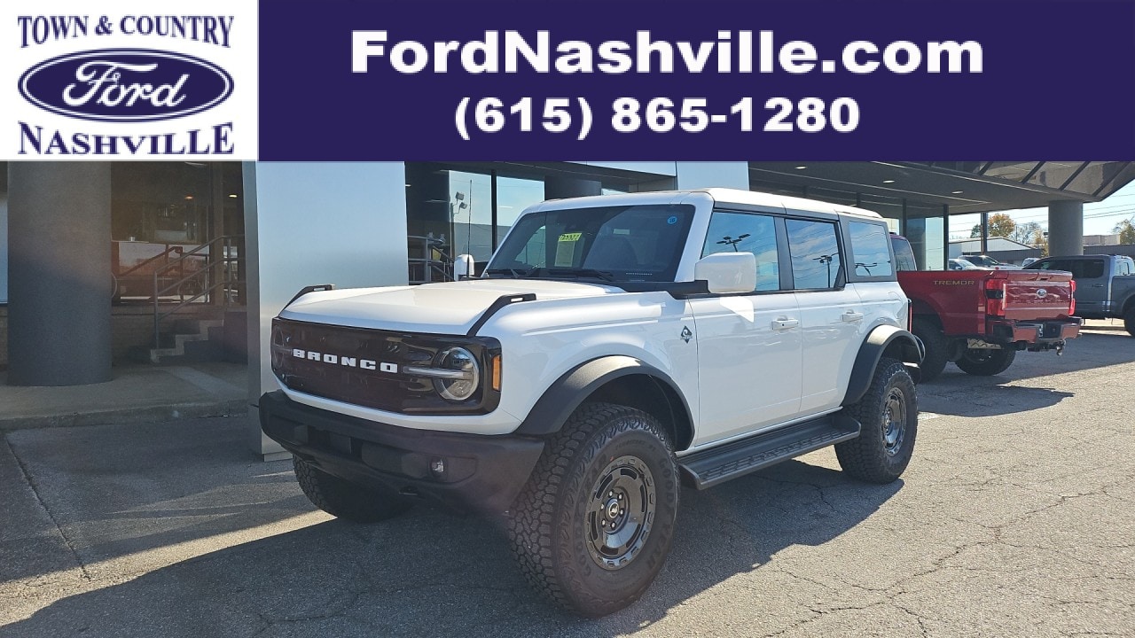 2025 Ford Bronco 4-Door Outer Banks's photo