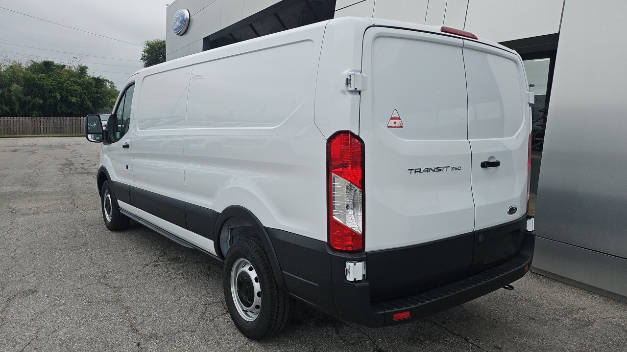 2025 Ford Transit Cargo Van photo 3