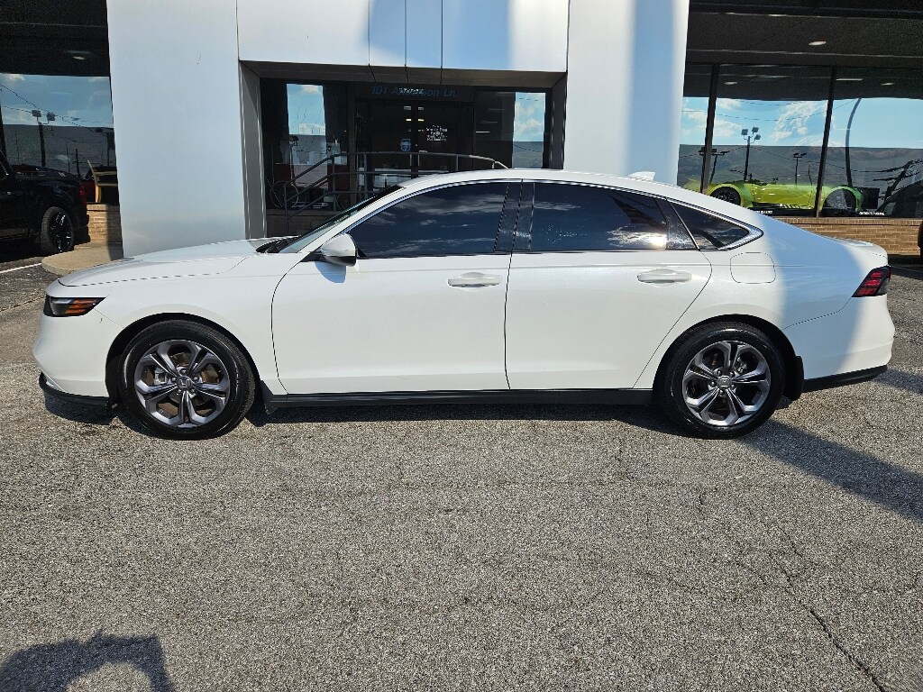 2023 Honda Accord EX photo 3