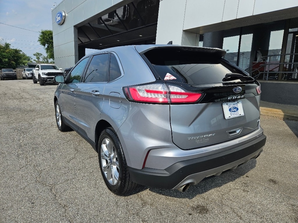 Used 2022 Ford Edge 2022 Ford Edge Titanium 4DR SUV 112.2 WB AWD AWD Titanium Crossover