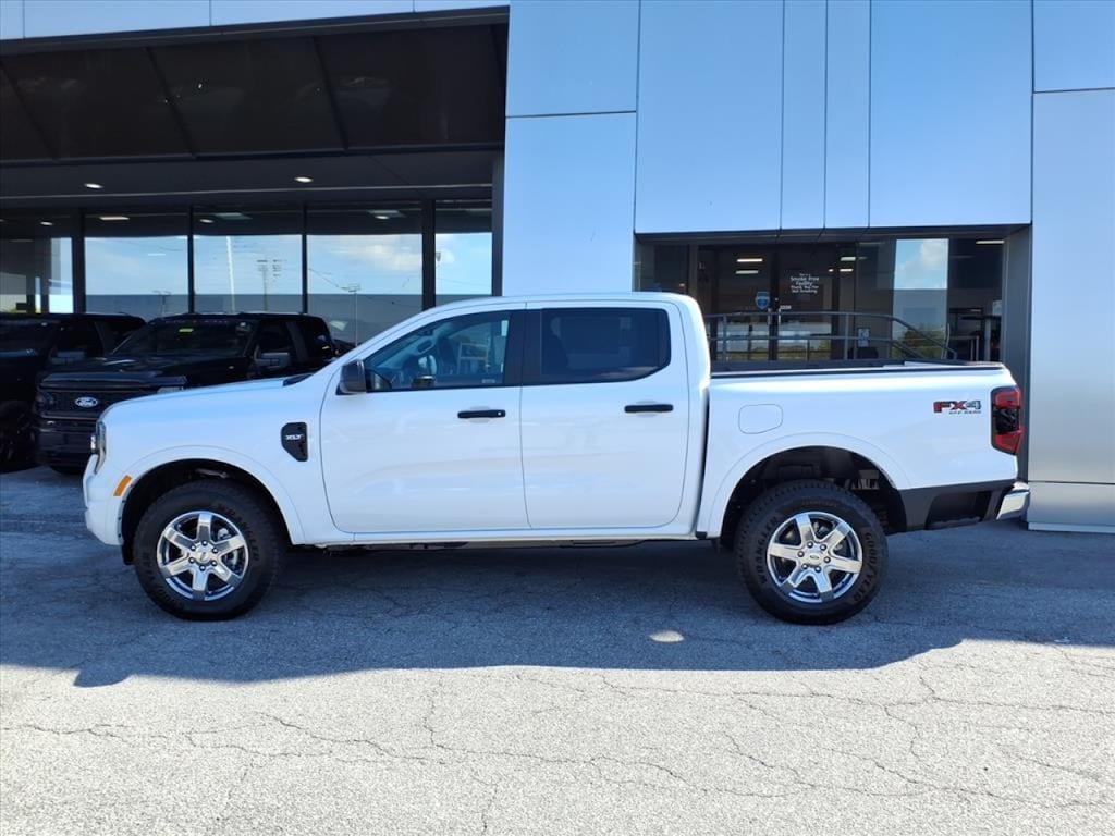 New 2025 Ford Ranger XLT 4x4 XLT  SuperCrew 5.0 ft. SB