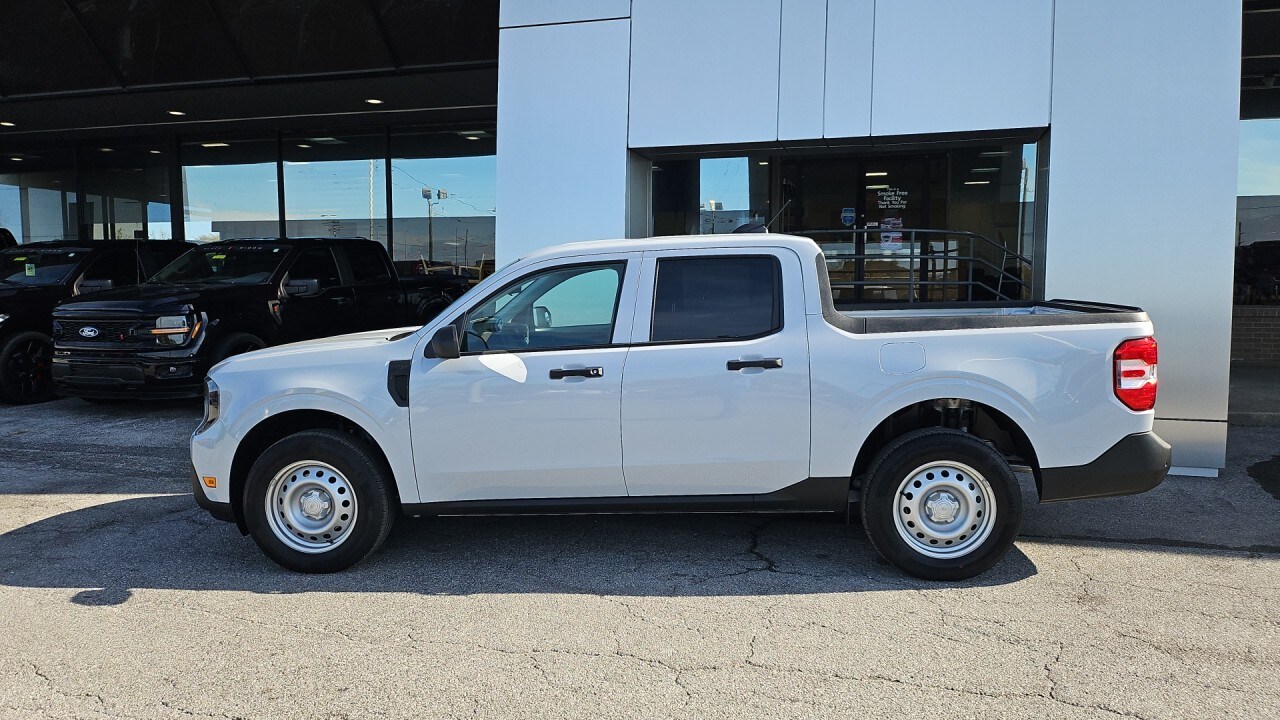 2025 Ford Maverick XL photo 2