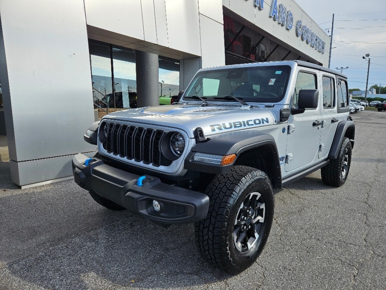 2024 Jeep Wrangler Rubicon 4xe photo 2