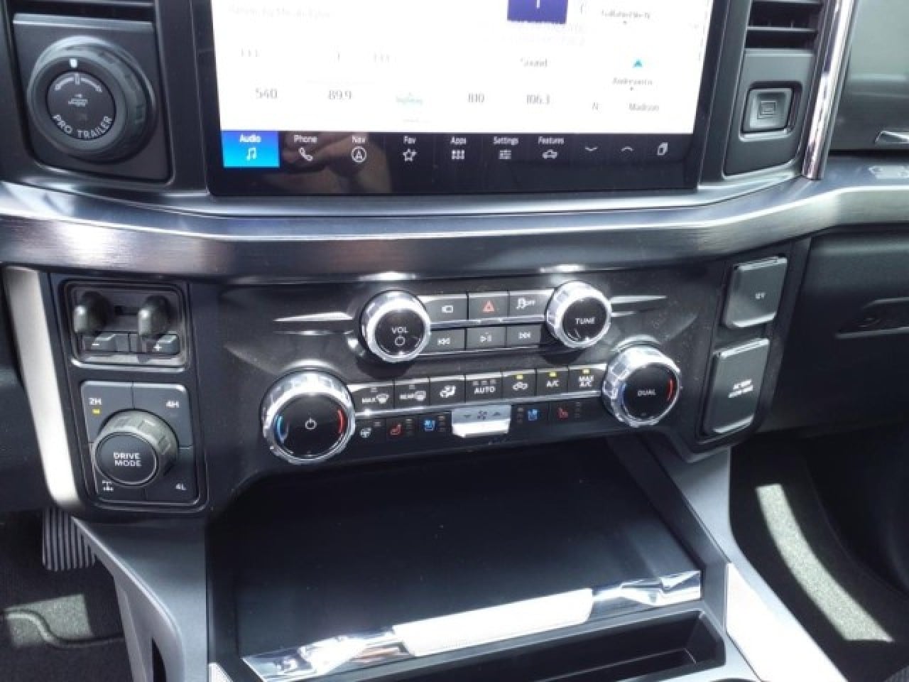 2025 Ford F-250 Super Duty Lariat - Photo 14