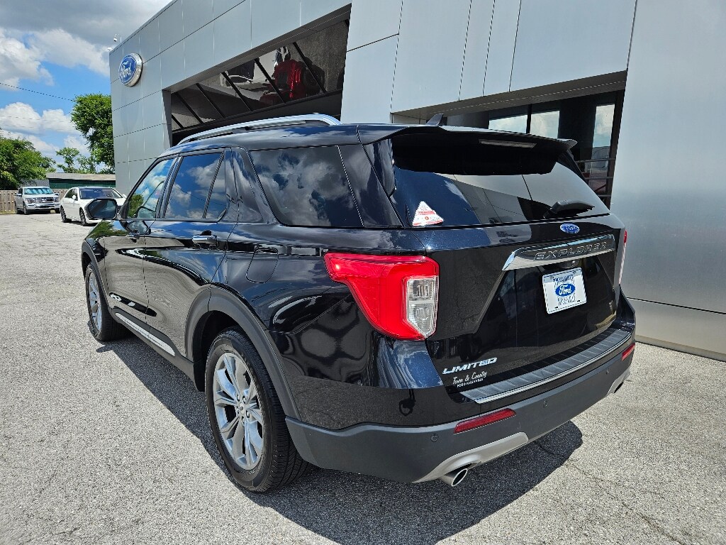 2023 Ford Explorer Limited photo 2