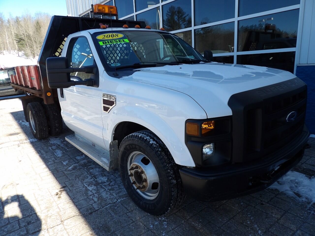 Used 2008 Ford F-350 Super Duty Chassis Cab XLT with VIN 1FDWF36RX8EA93751 for sale in Quinnesec, MI
