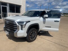 2022 Toyota Tundra Hybrid Limited Truck