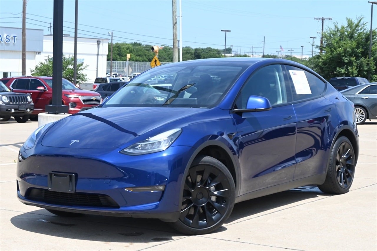 Used 2022 Tesla Model Y Long Range with VIN 7SAYGDEE0NF486279 for sale in Mesquite, TX
