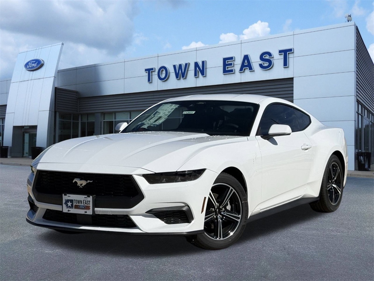2025 Ford Mustang EcoBoost's photo