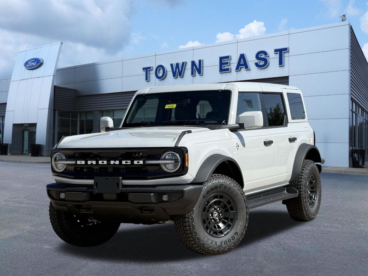 New 2026 Ford Bronco Outer Banks