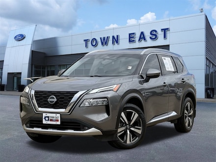 2022 Nissan Rogue Platinum SUV