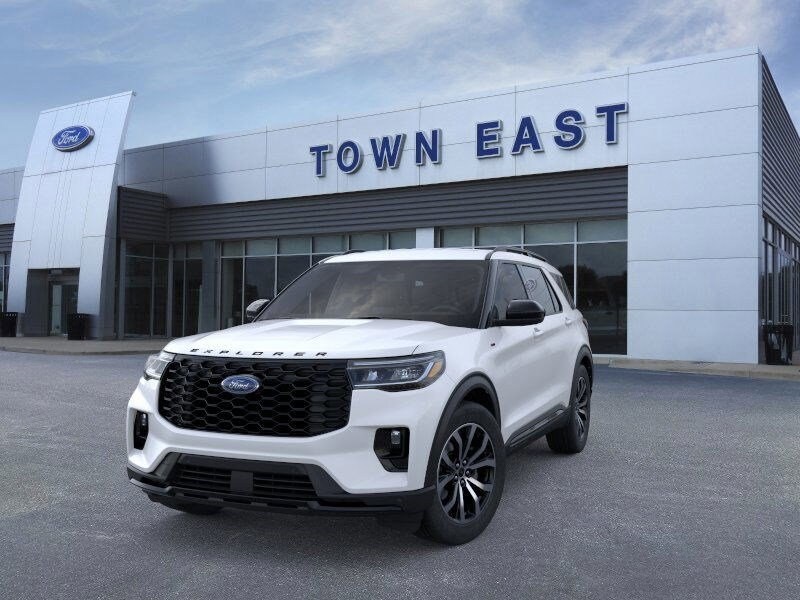 2025 Ford Explorer ST-Line photo 2