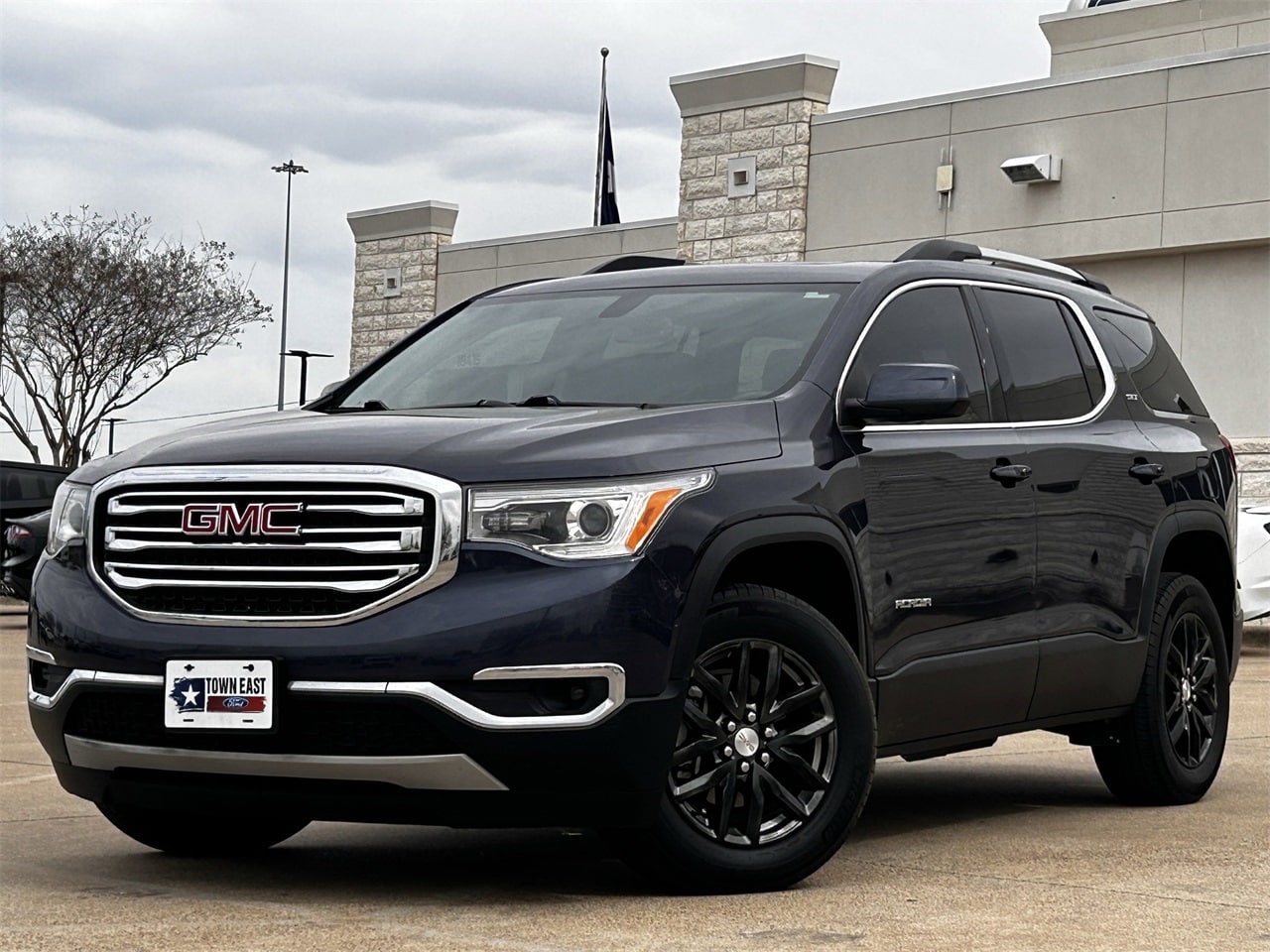 Used 2019 GMC Acadia SLT-1 with VIN 1GKKNULS6KZ187357 for sale in Mesquite, TX