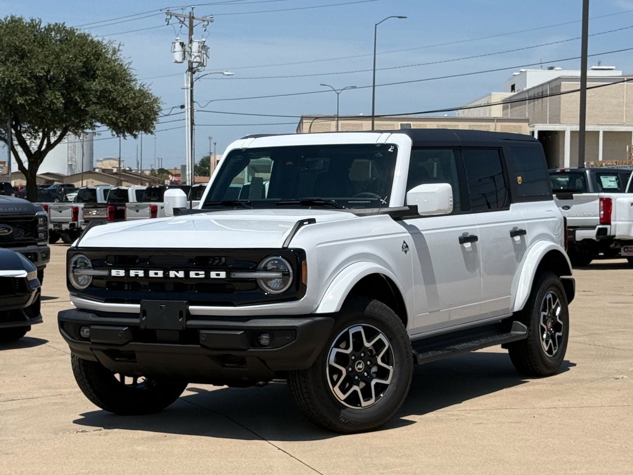 New 2026 Ford Bronco Outer Banks