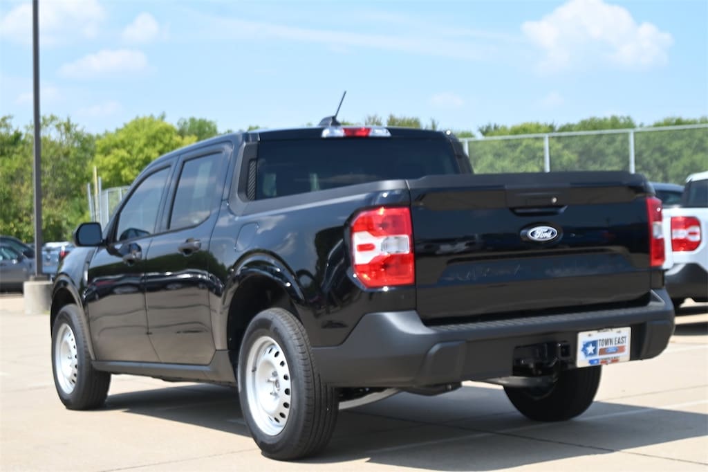 New 2025 Ford Maverick XL Truck SuperCrew