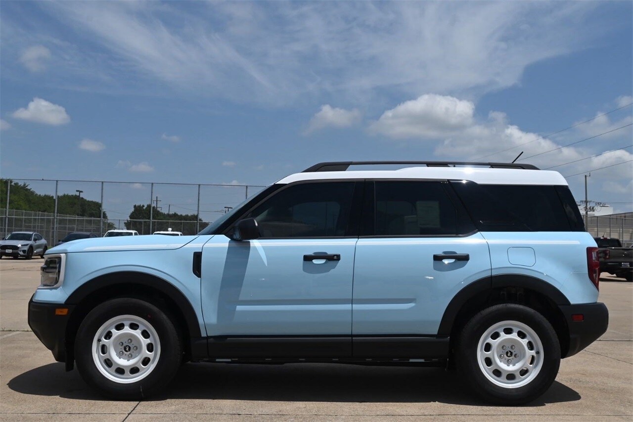 2025 Ford Bronco Sport Heritage photo 2