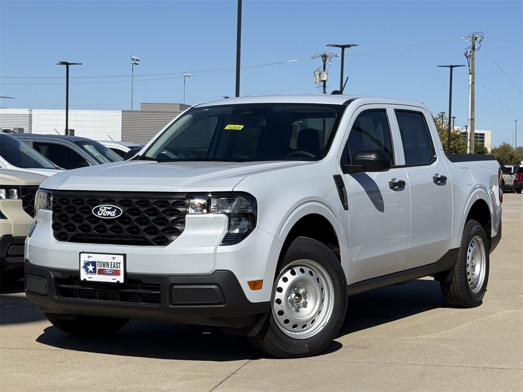 New 2025 Ford Maverick XL Truck SuperCrew