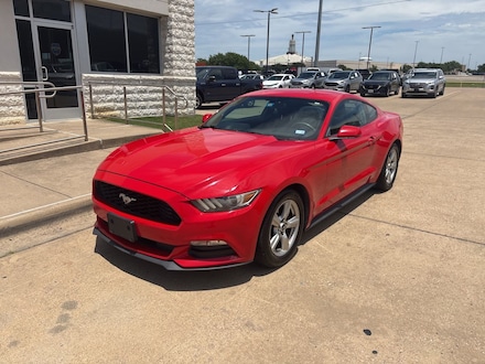 2017 Ford Mustang V6 Coupe
