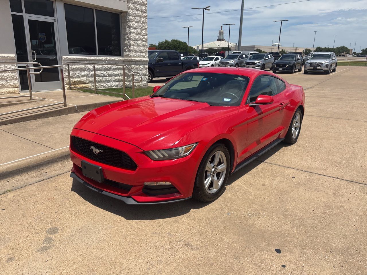 2017 Ford Mustang V6 Coupe RWD