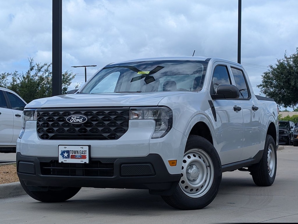 New 2026 Ford Maverick XL Truck SuperCrew