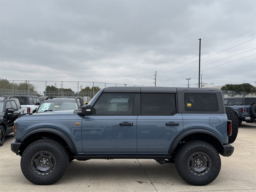 New 2025 Ford Bronco Badlands SUV