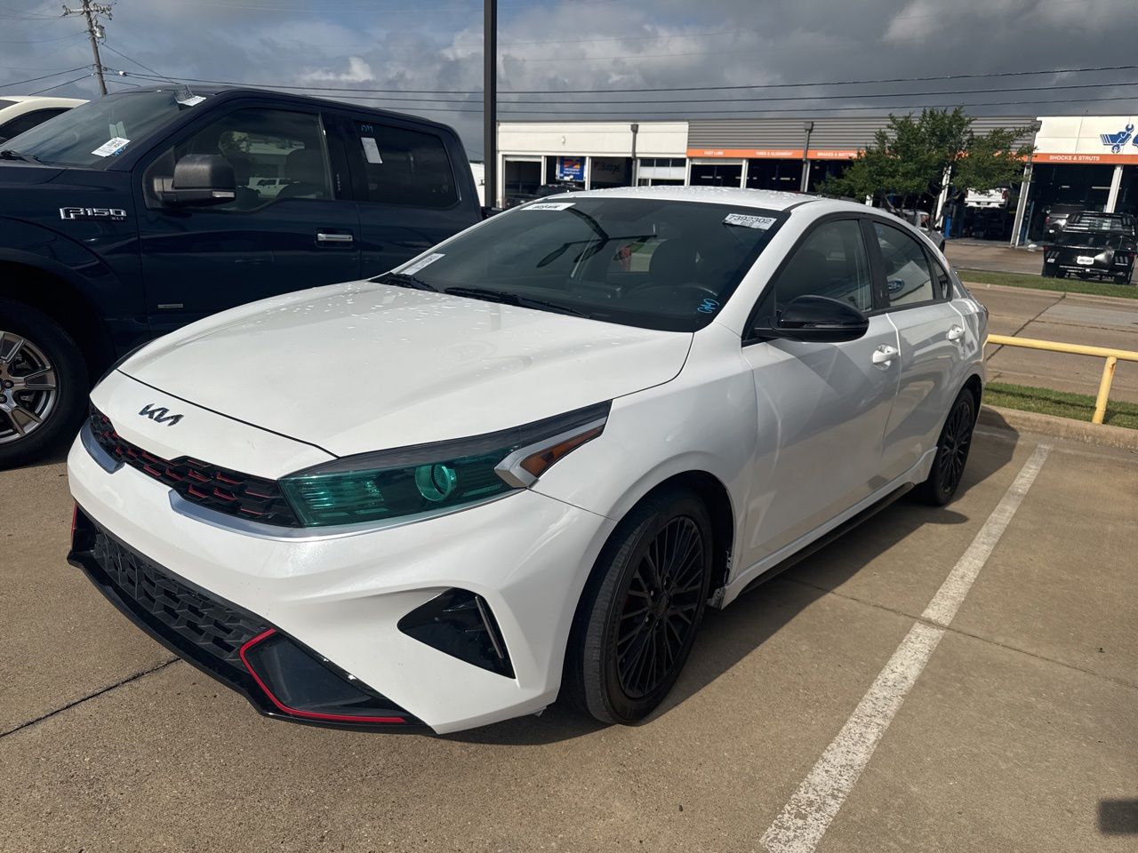 2023 Kia Forte GT-Line AT's photo