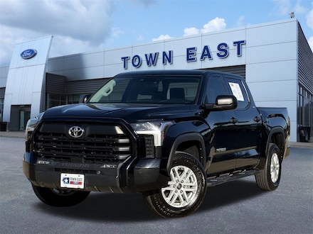 2023 Toyota Tundra SR5 Truck
