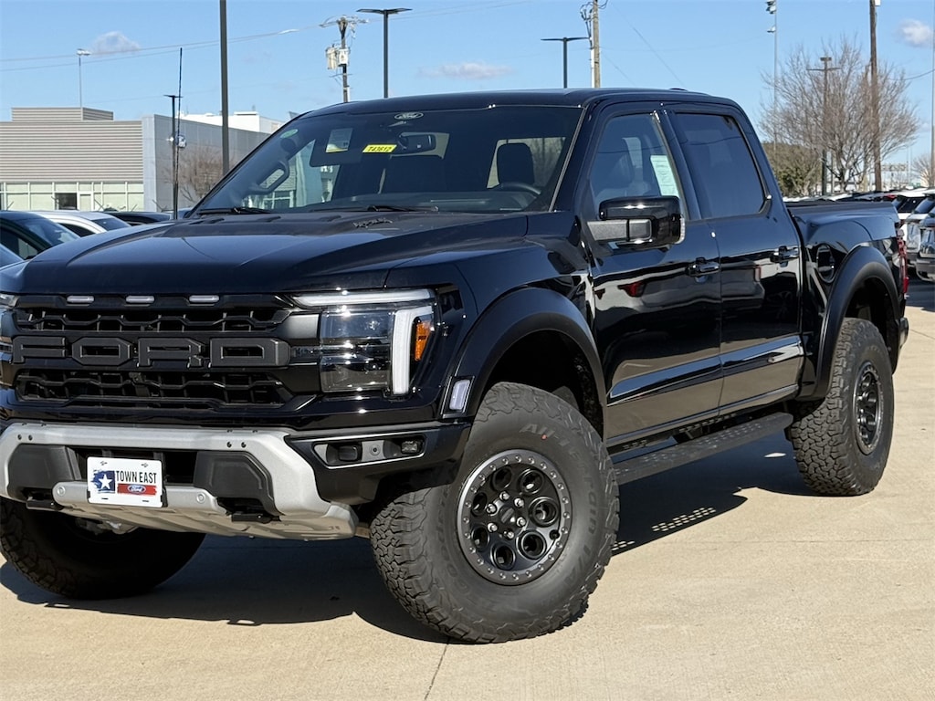 New 2025 Ford F-150 Raptor Truck SuperCrew Cab