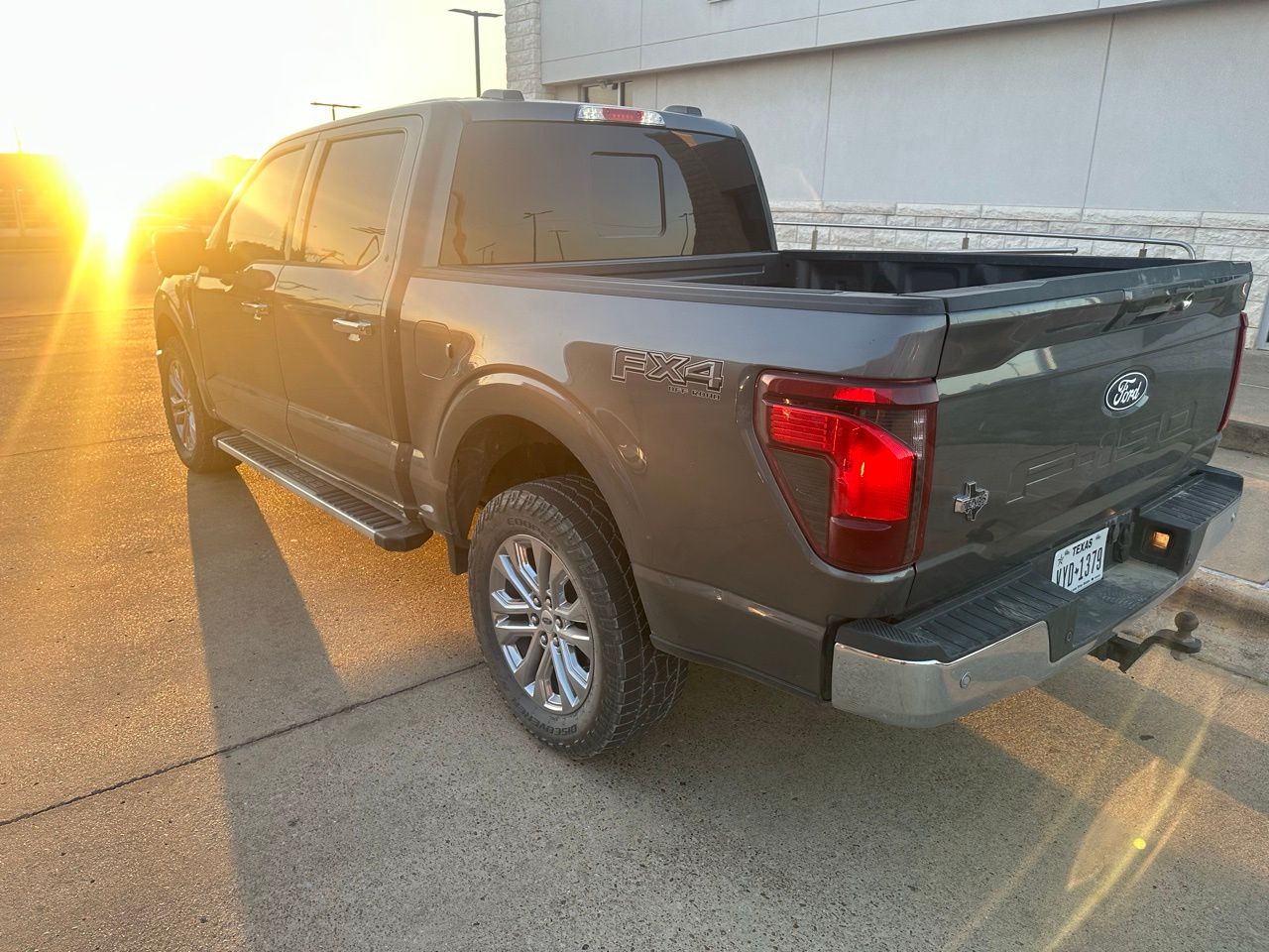 View vehicle photo 6