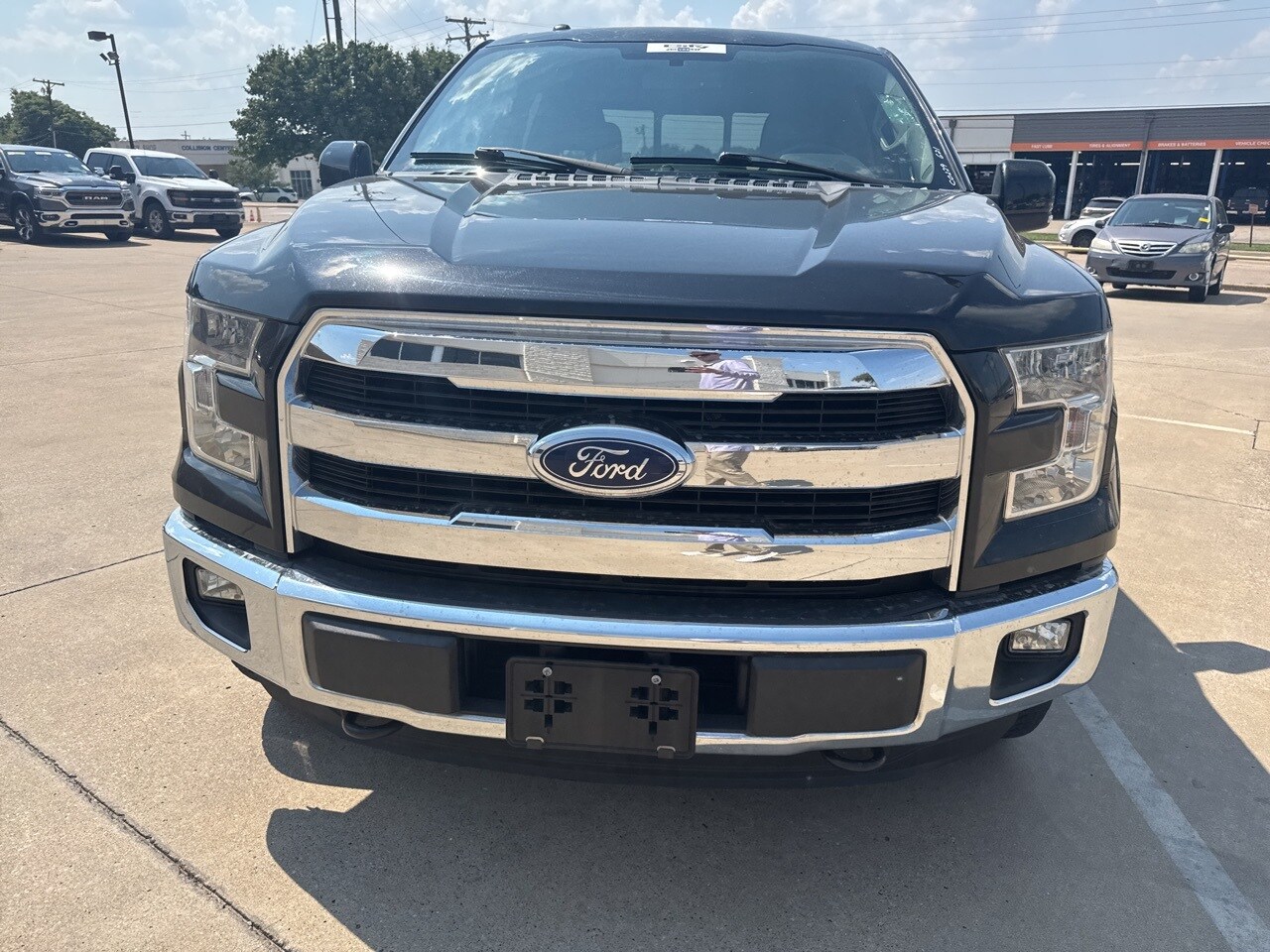 2015 Ford F-150 Lariat photo 2