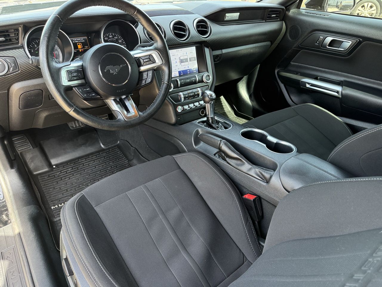 2022 Ford Mustang EcoBoost - Photo 9