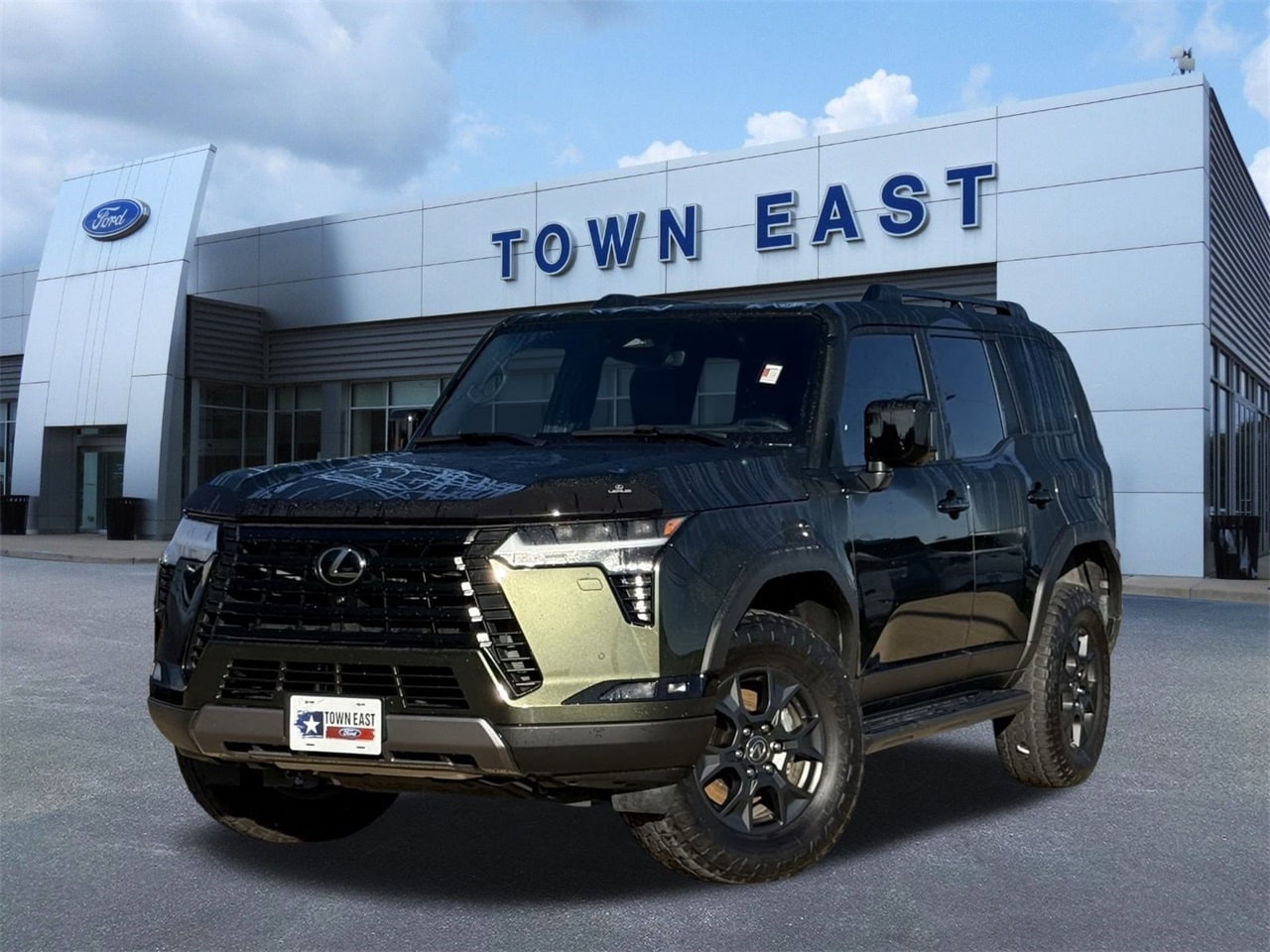 2024 Lexus GX Overtrail's photo