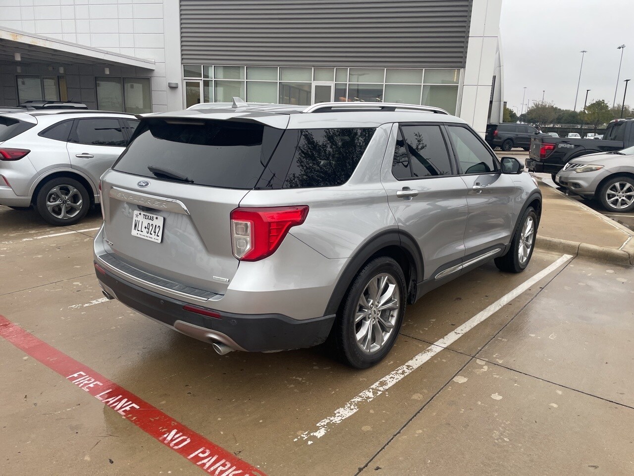 2020 Ford Explorer Limited photo 3